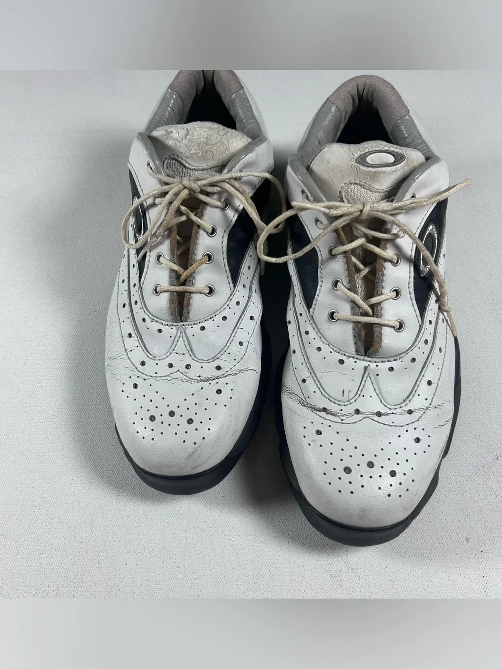 Oakley Mens Sz 8.5 Golf Shoes Black White Leather Wingtip Saddle Spiked Distress